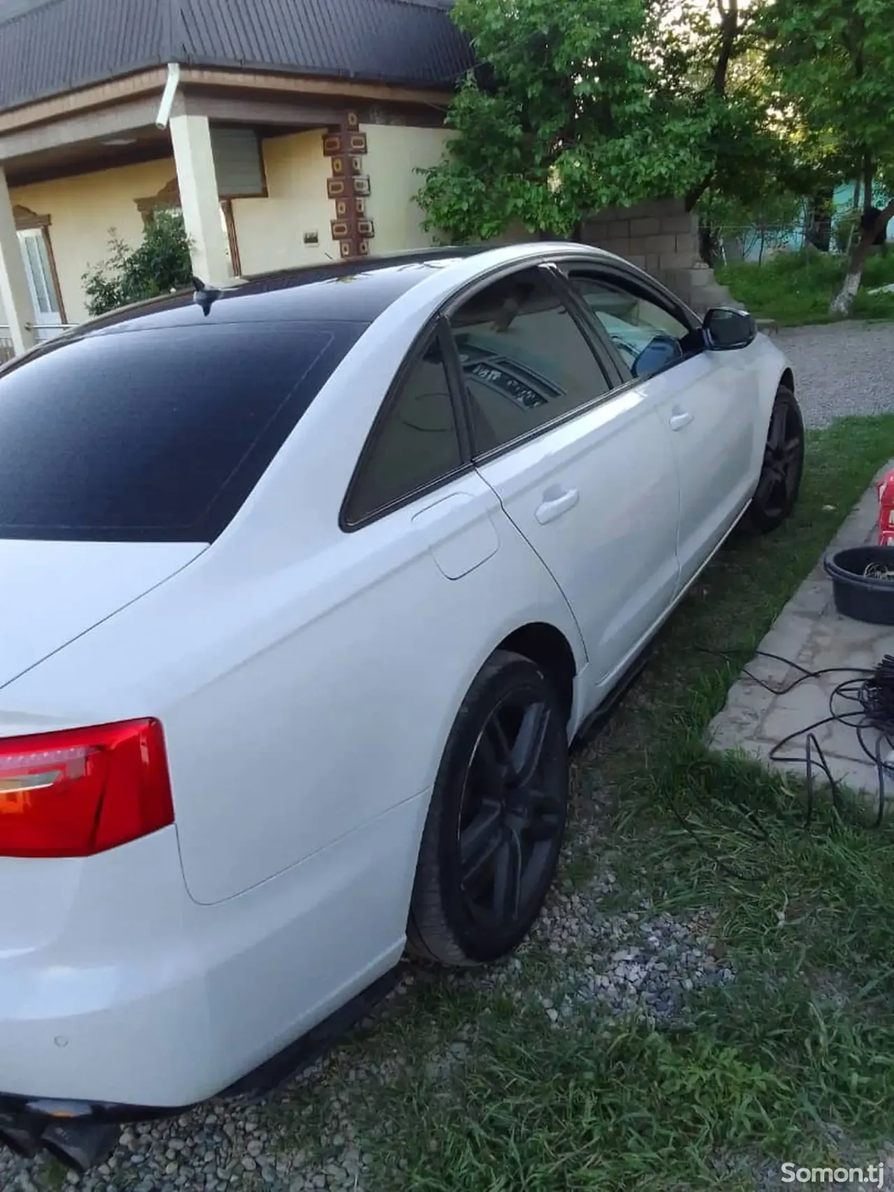 Audi A6 2015 · 2.8 AT