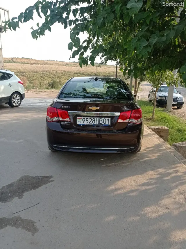Chevrolet Cruze 2015 · 1.4 AT