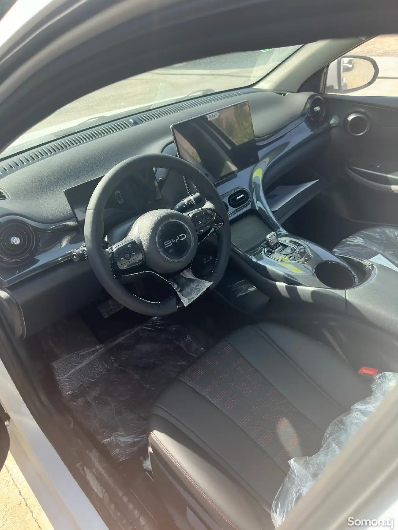 BYD E2 2025 · AMT