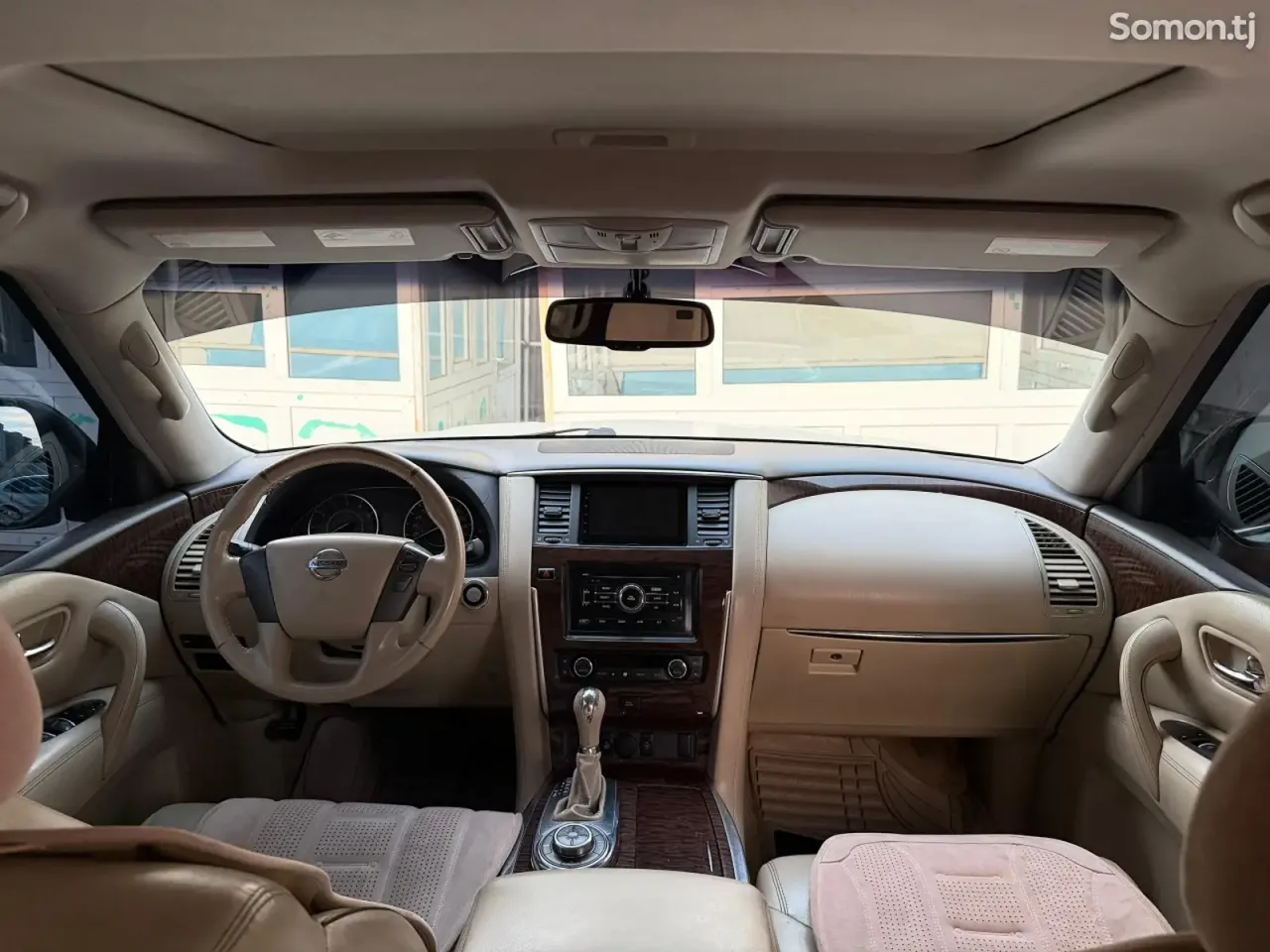 Nissan Patrol 2014 · 5.7 AT