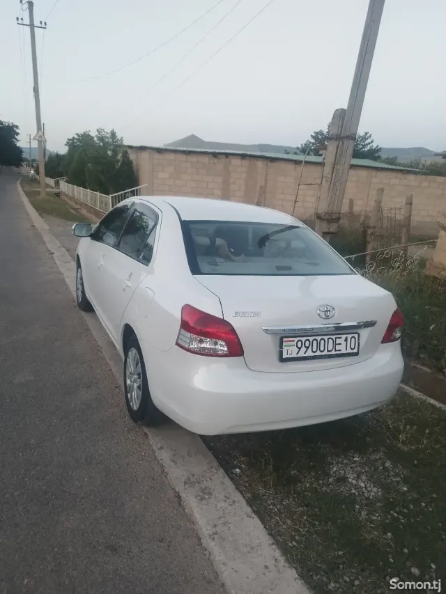 Toyota Belta 2011 · 1.3 AT