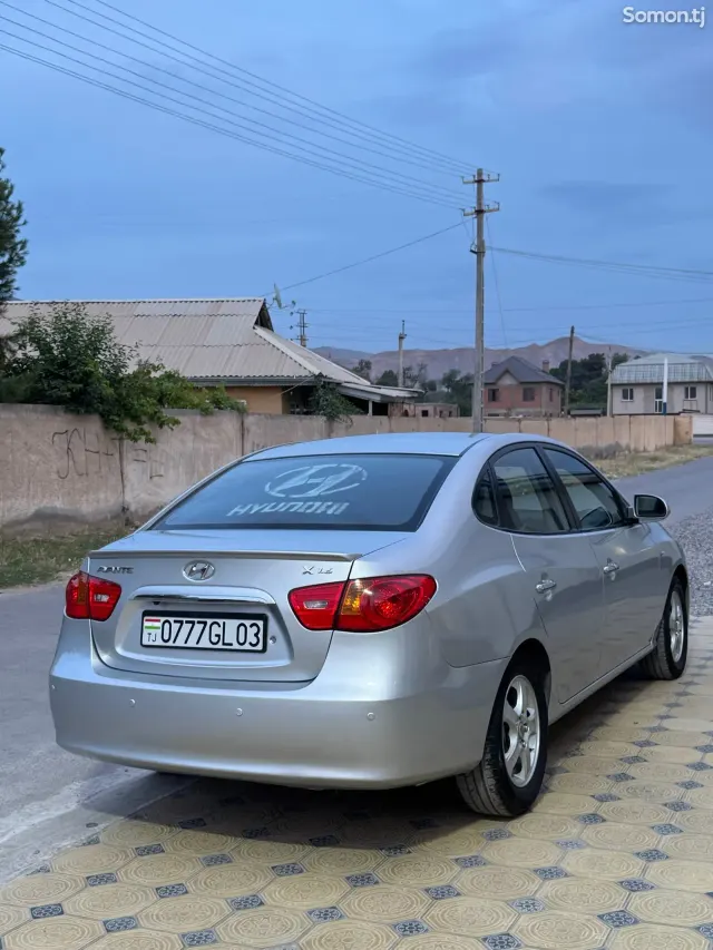 Hyundai Avante 2007 · 1.6 AT
