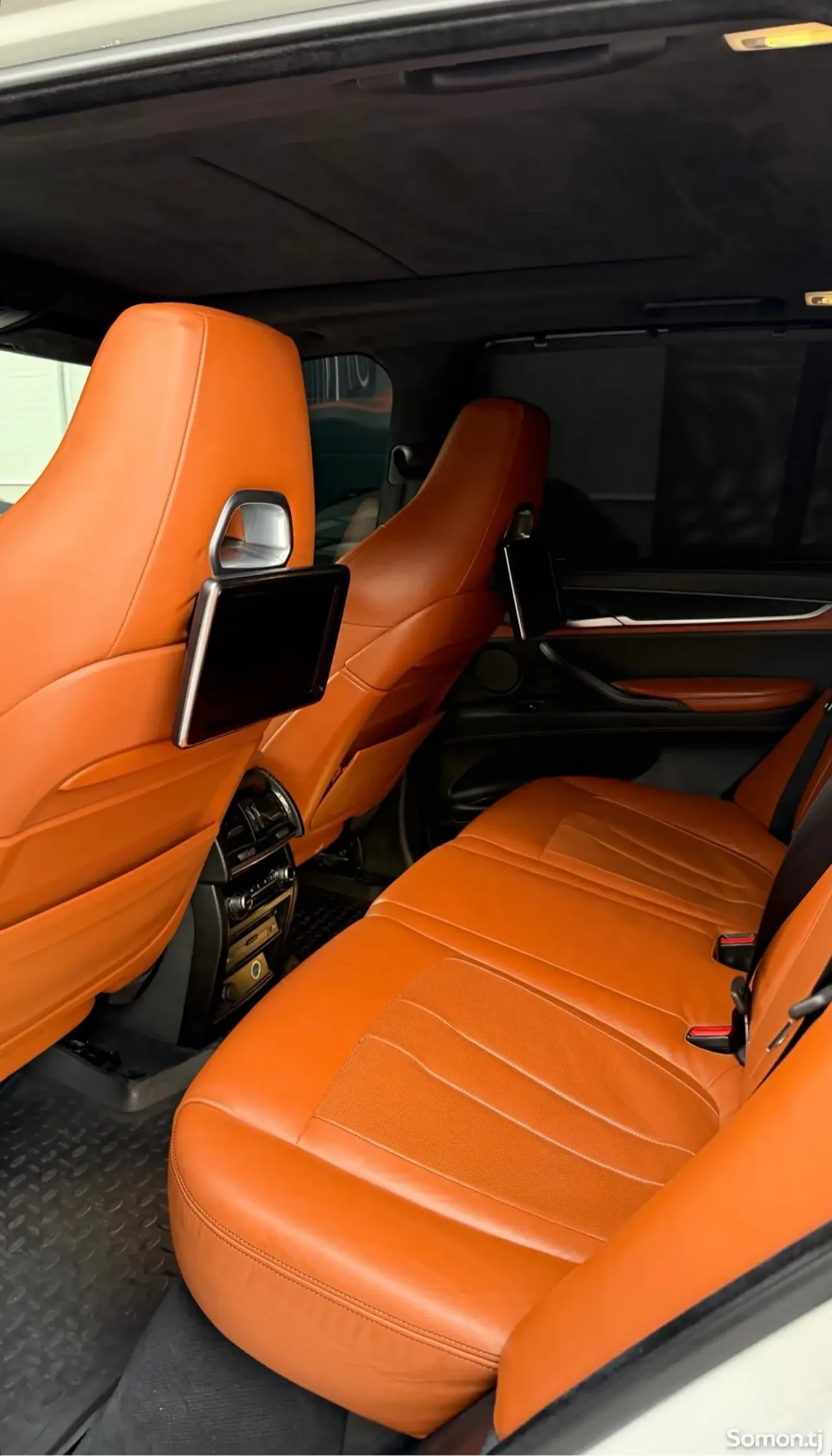 BMW X5 M 2015 · 4.4 AT