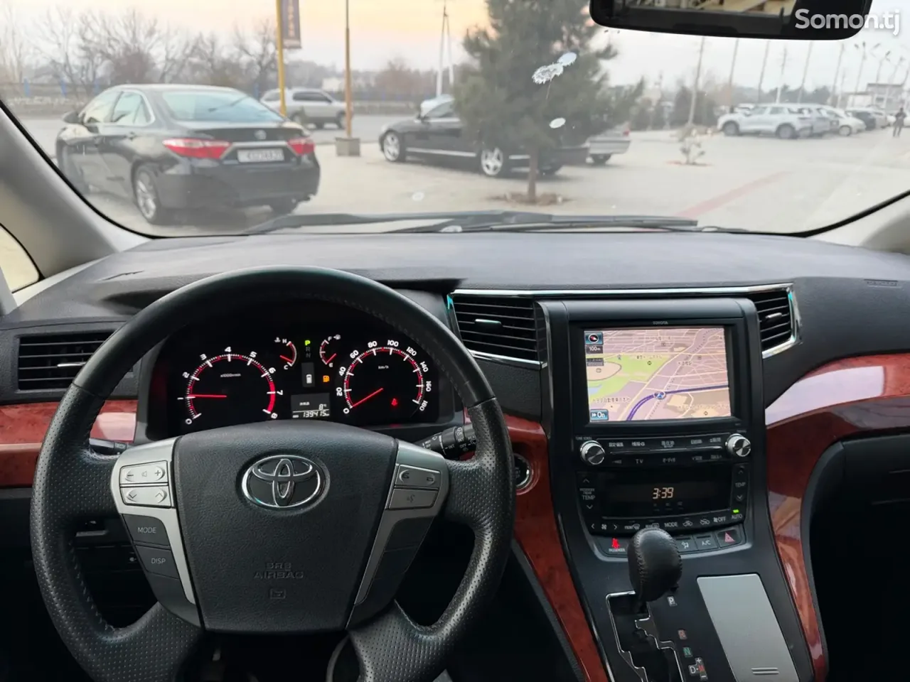 Toyota Alphard 2014 · 2.4 AT