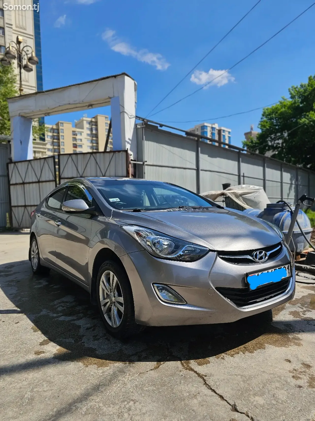 Hyundai Avante 2012 · 1.6 AT