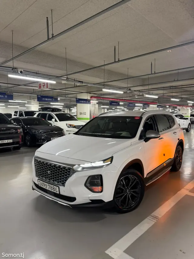 Hyundai Santa Fe 2018 · 2.2 AT