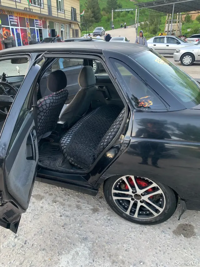 Lada (ВАЗ) 2110 2004 · 1.6 MT