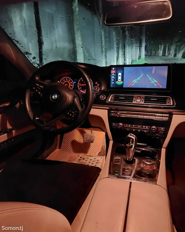 BMW 7 series 2010 · 3.0 AT