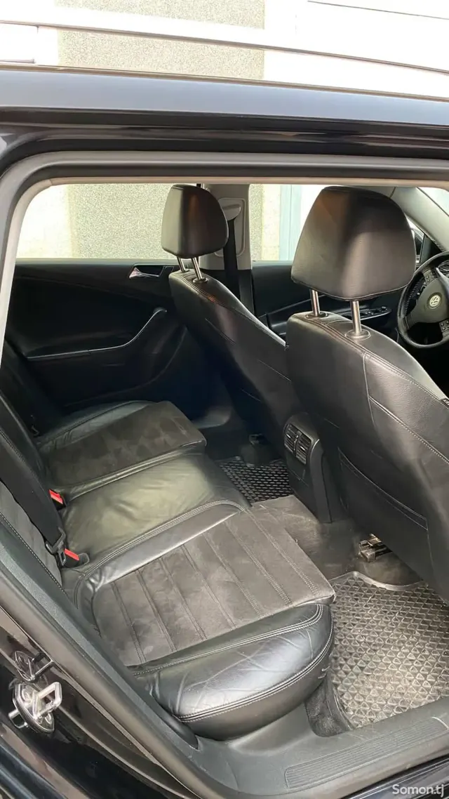Volkswagen Passat 2008 · 2.0 AT