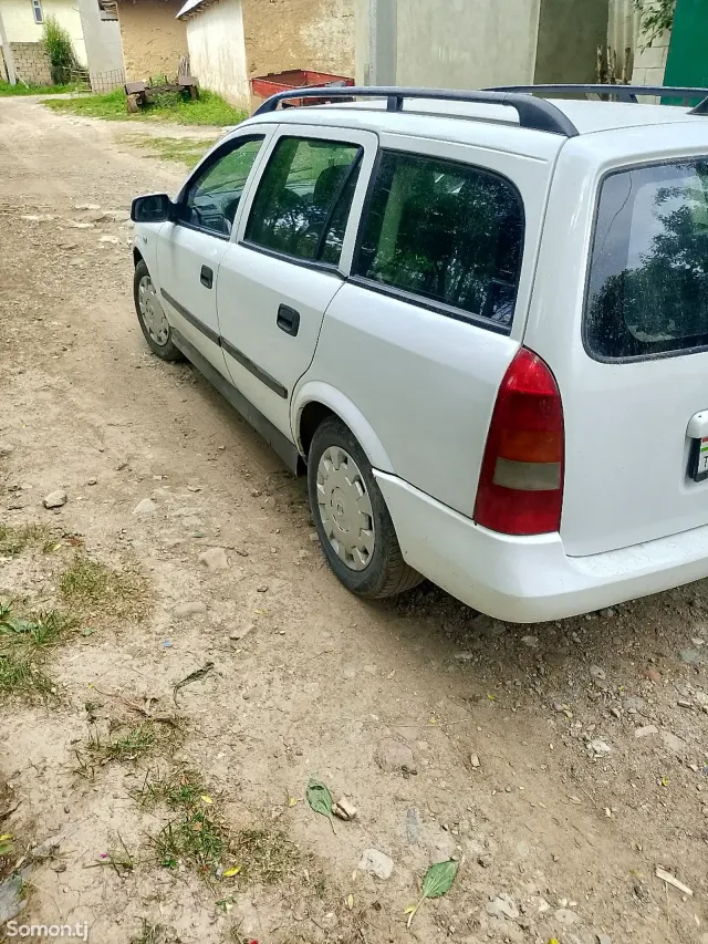 Opel Astra G 1999 · 1.6 MT