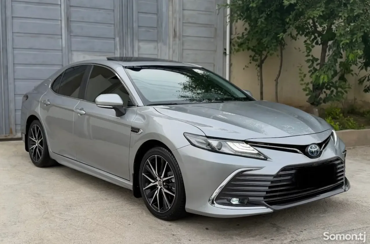 Toyota Camry 2022 · 2.5 AT