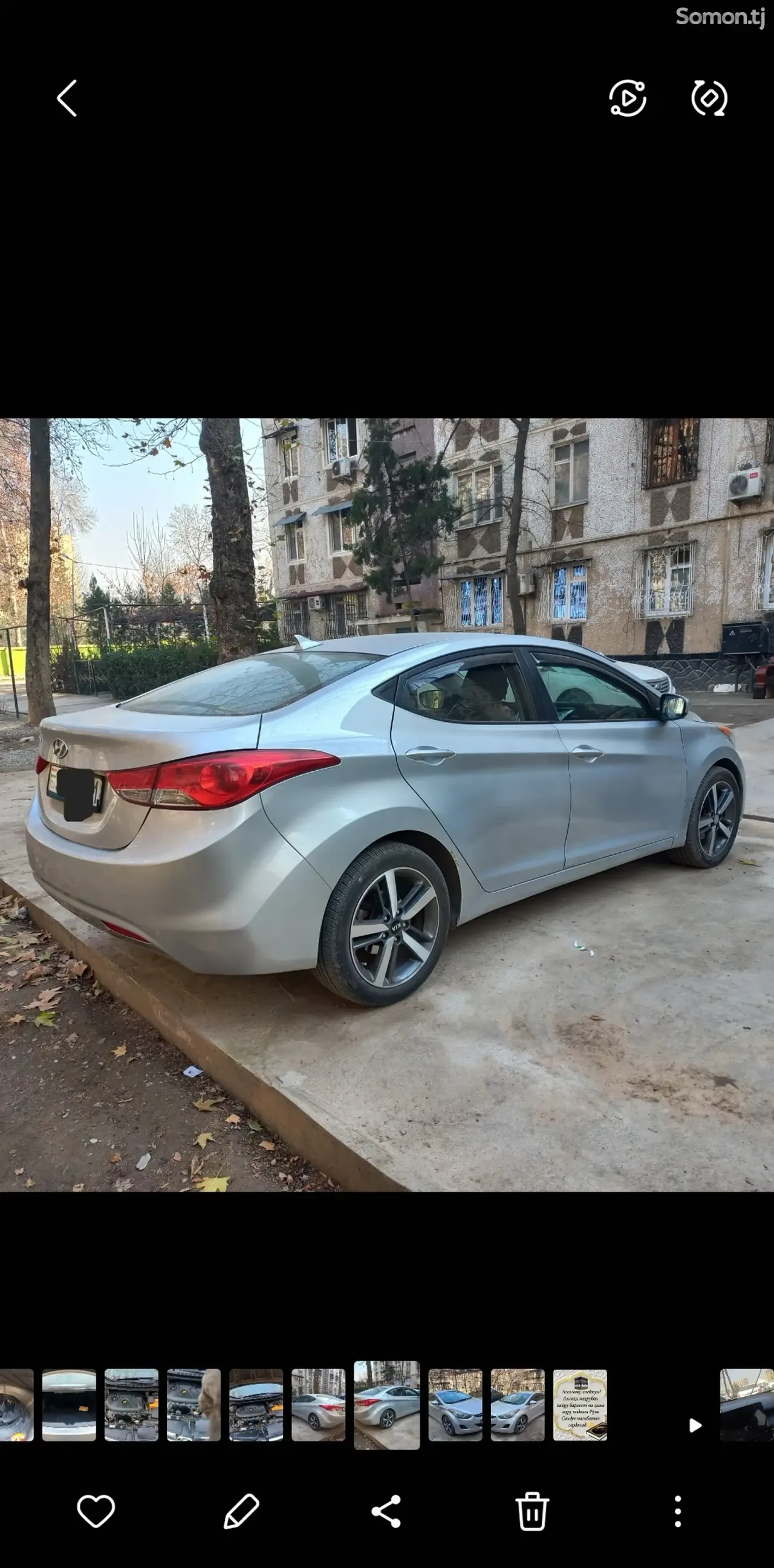 Hyundai Elantra 2012 · 1.8 MT