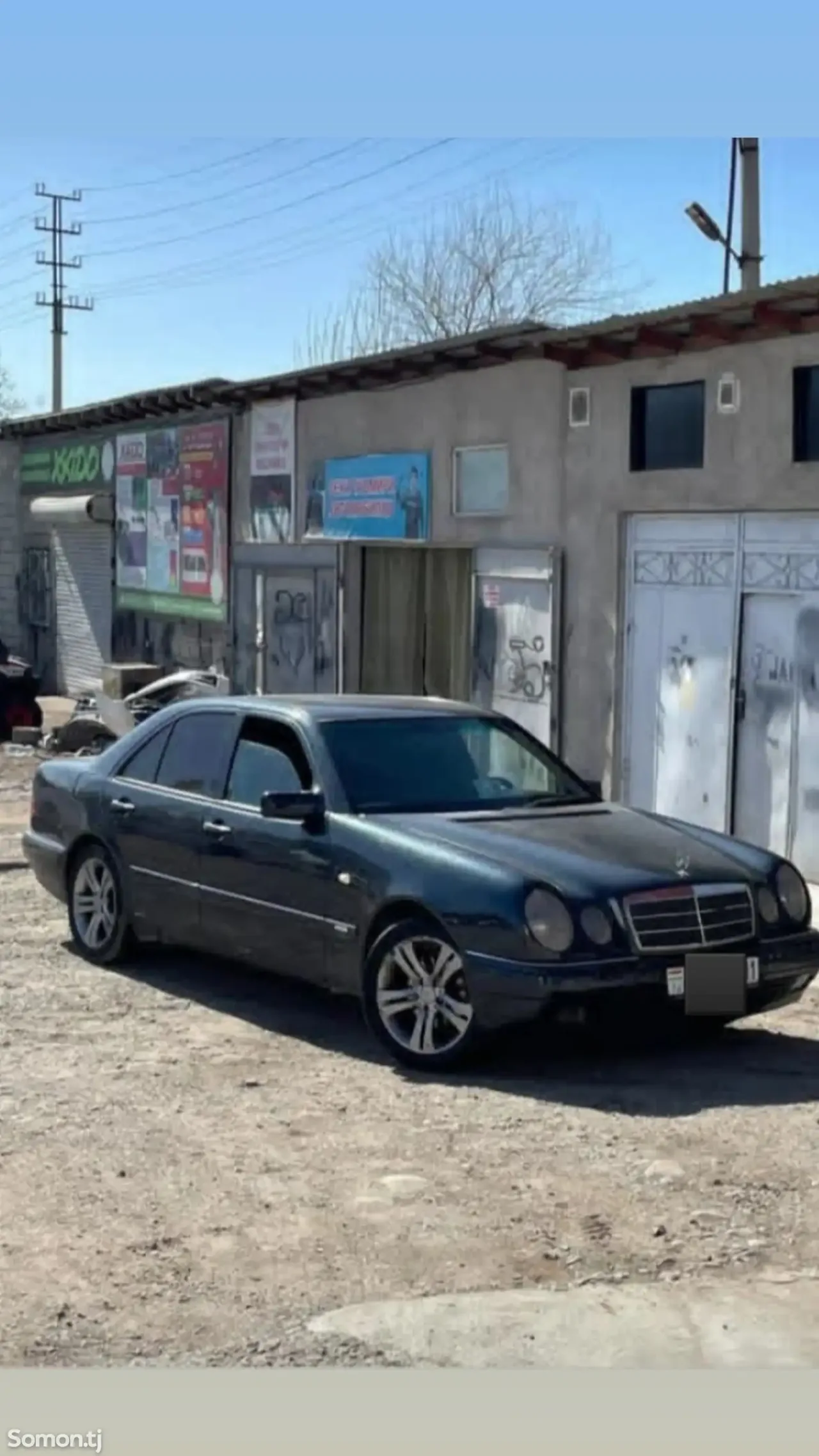 Mercedes-Benz E class 1995 · 2.0 MT