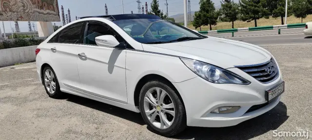 Hyundai Sonata 2012 · 2.0 AT