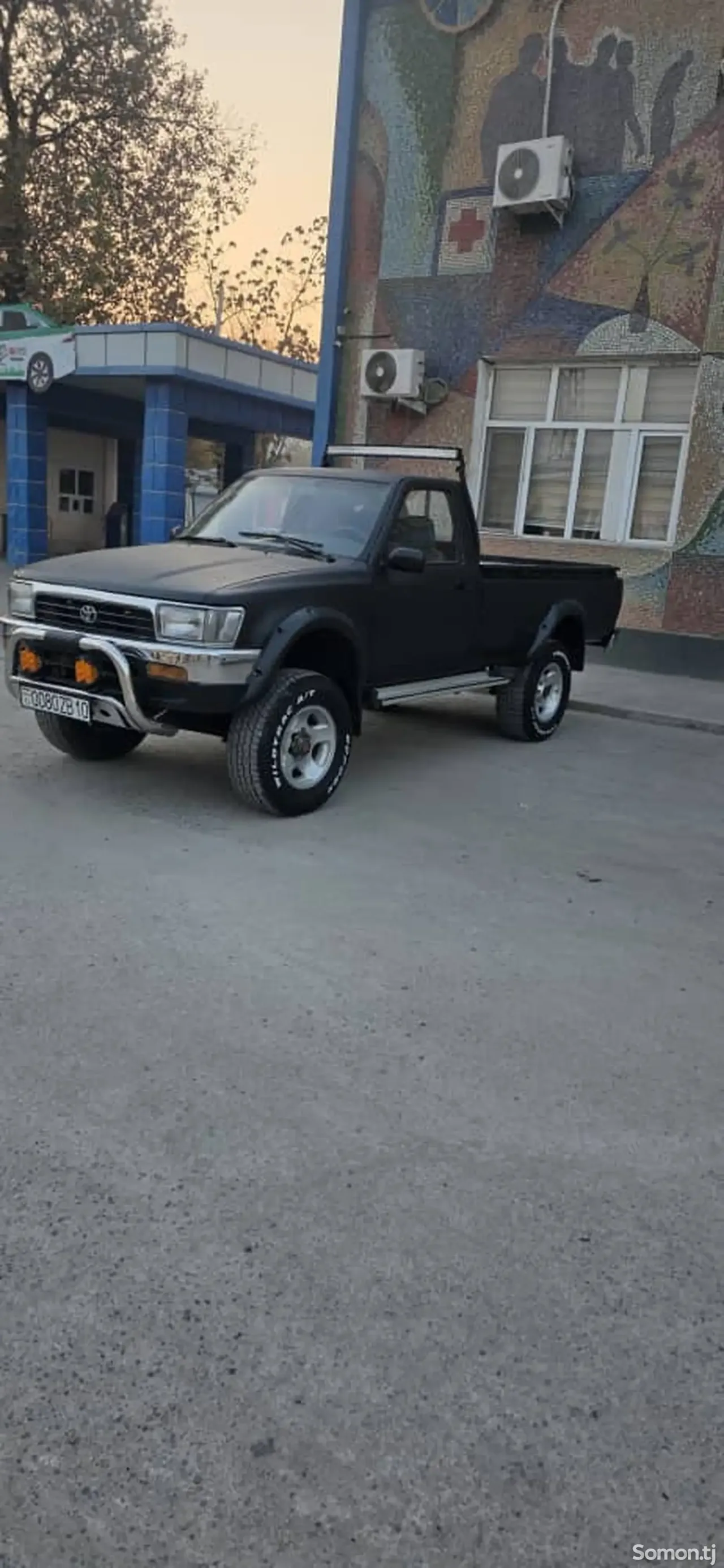 Toyota Hilux 1998 · 2.8 MT