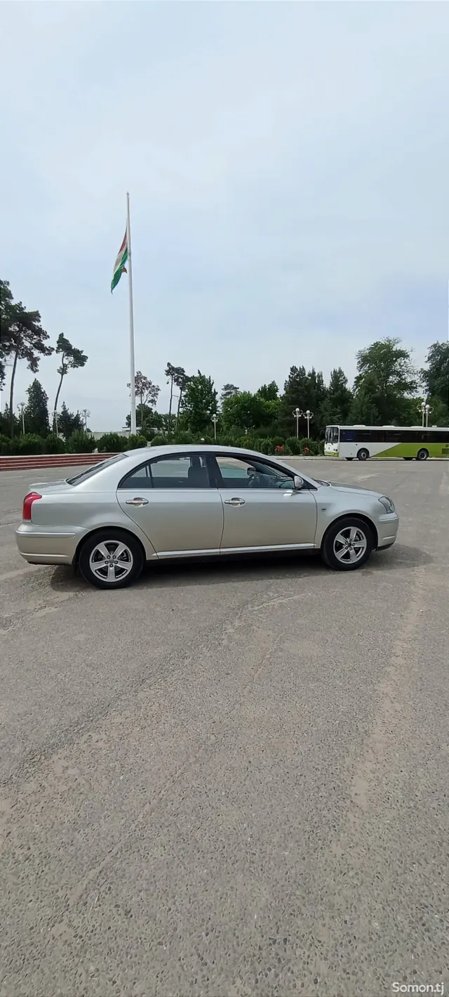 Toyota Avensis 2003 · 1.6 MT