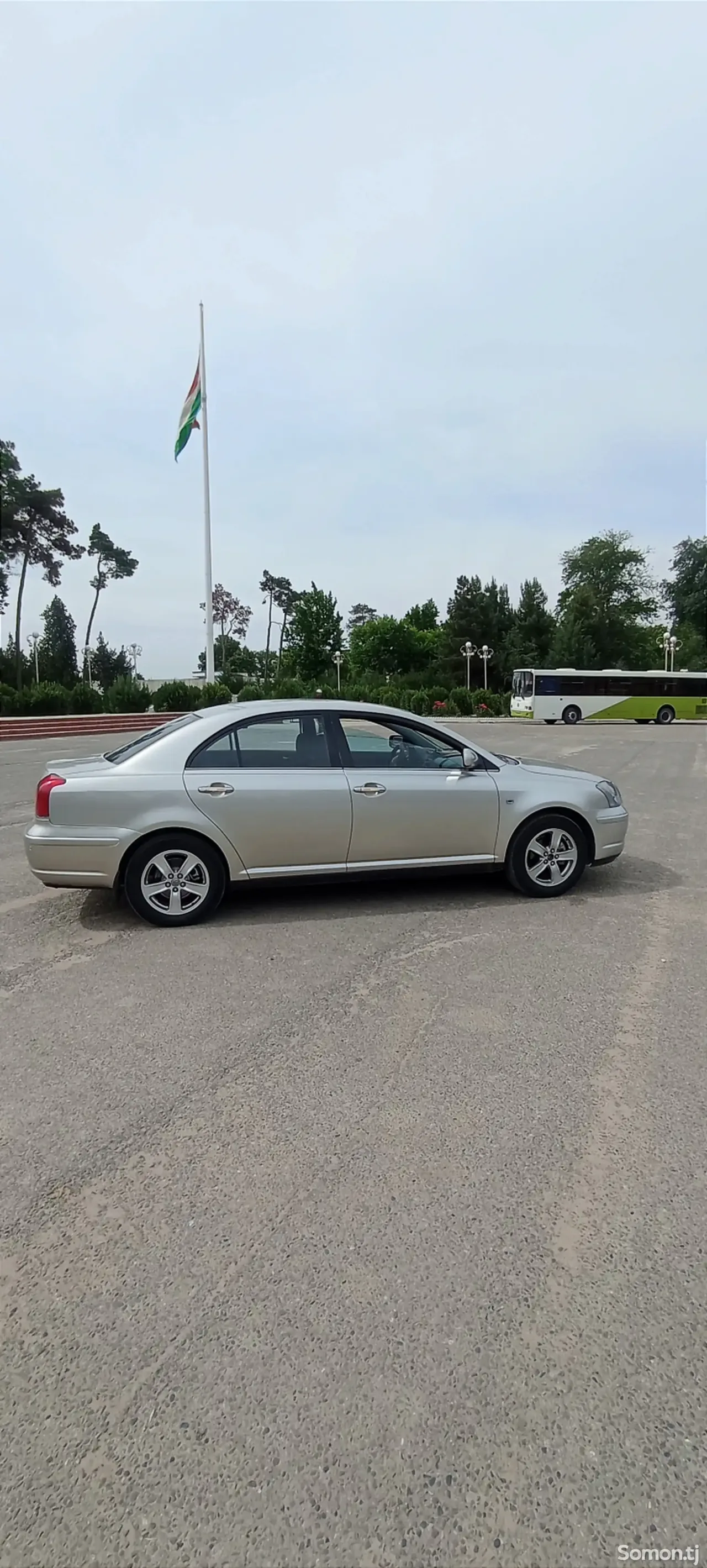 Toyota Avensis 2003 · 1.6 MT