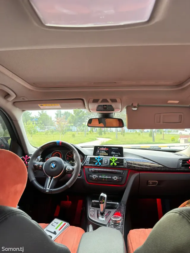 BMW 3 series 2014 · 2.0 AT