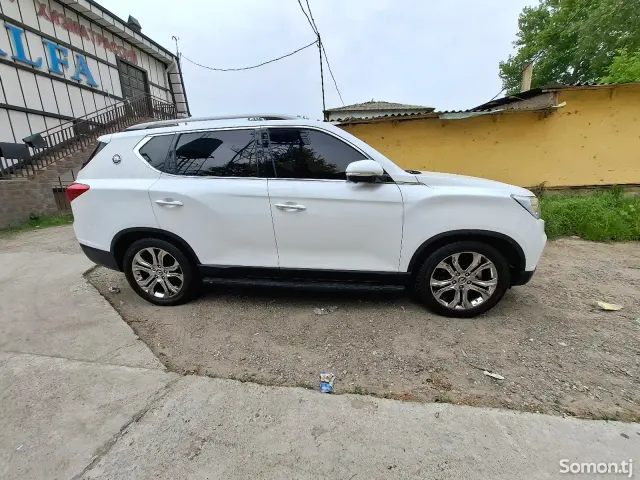 Ssang Yong Rexton 2018 · 2.2 AT