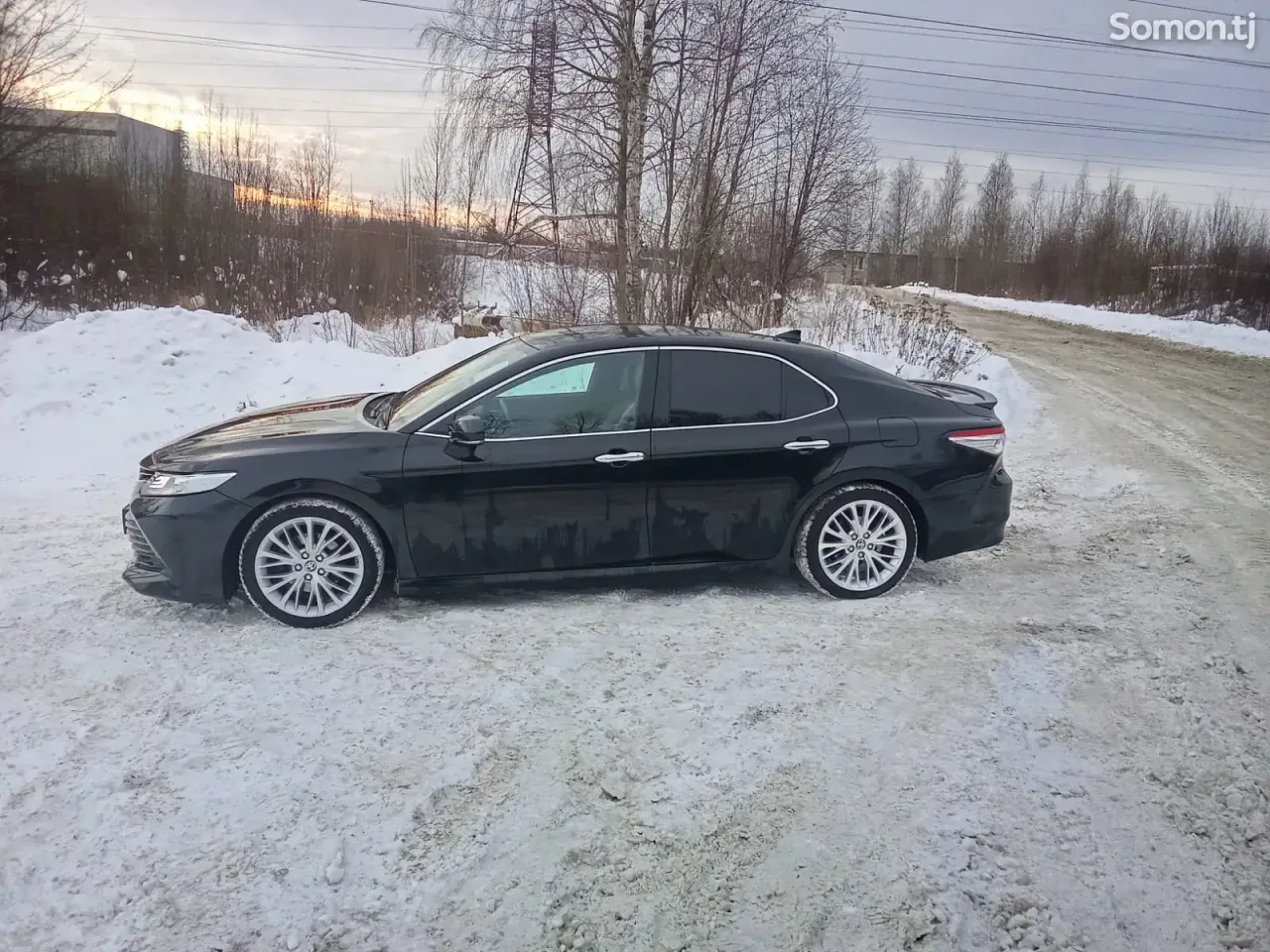 Toyota Camry 2020 · 3.5 AT