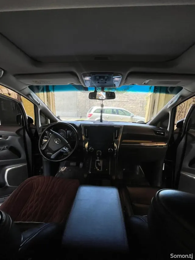 Toyota Vellfire 2018 · 3.5 AT