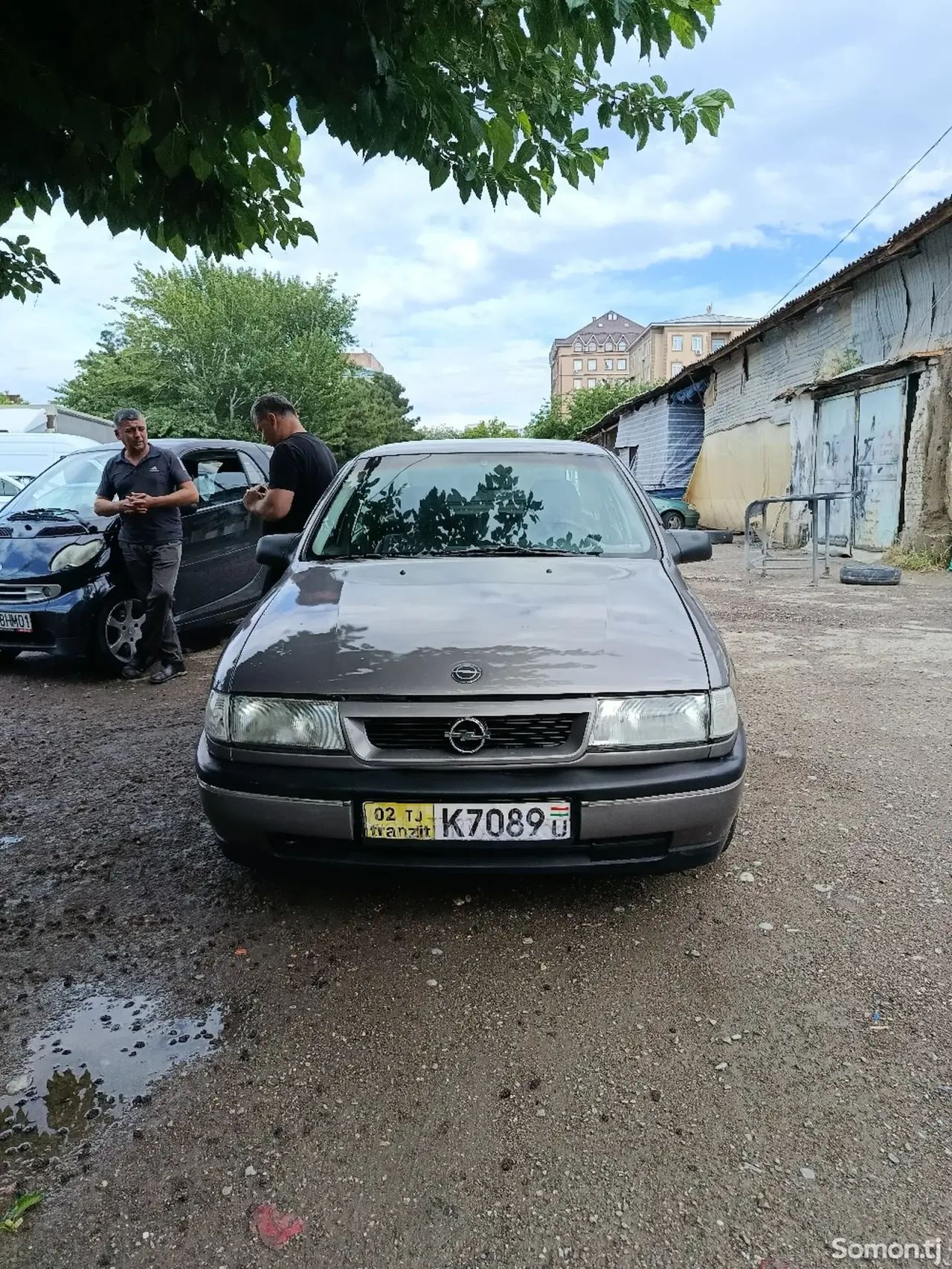 Opel Vectra A 1991 · 1.6 MT