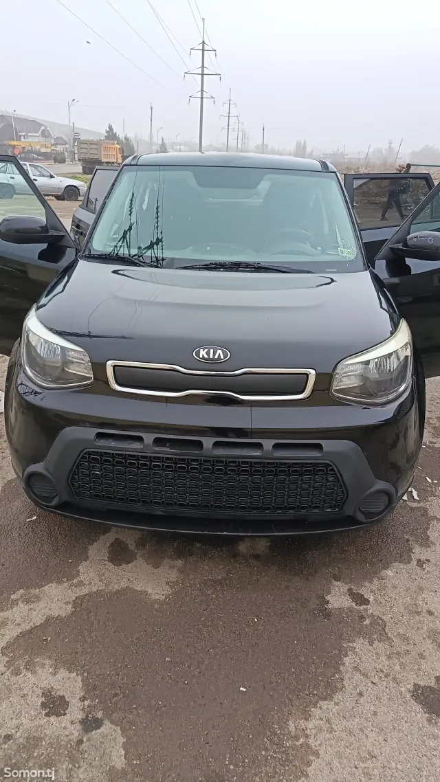 Kia Soul 2015 · 1.6 AT