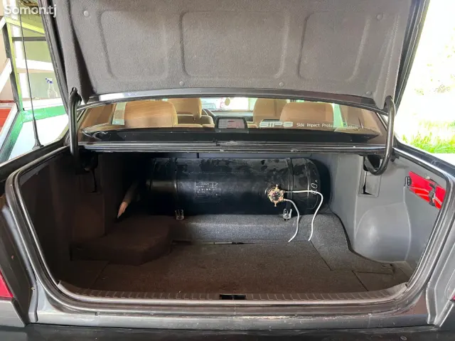 Volvo 940 1993 · 2.3 MT
