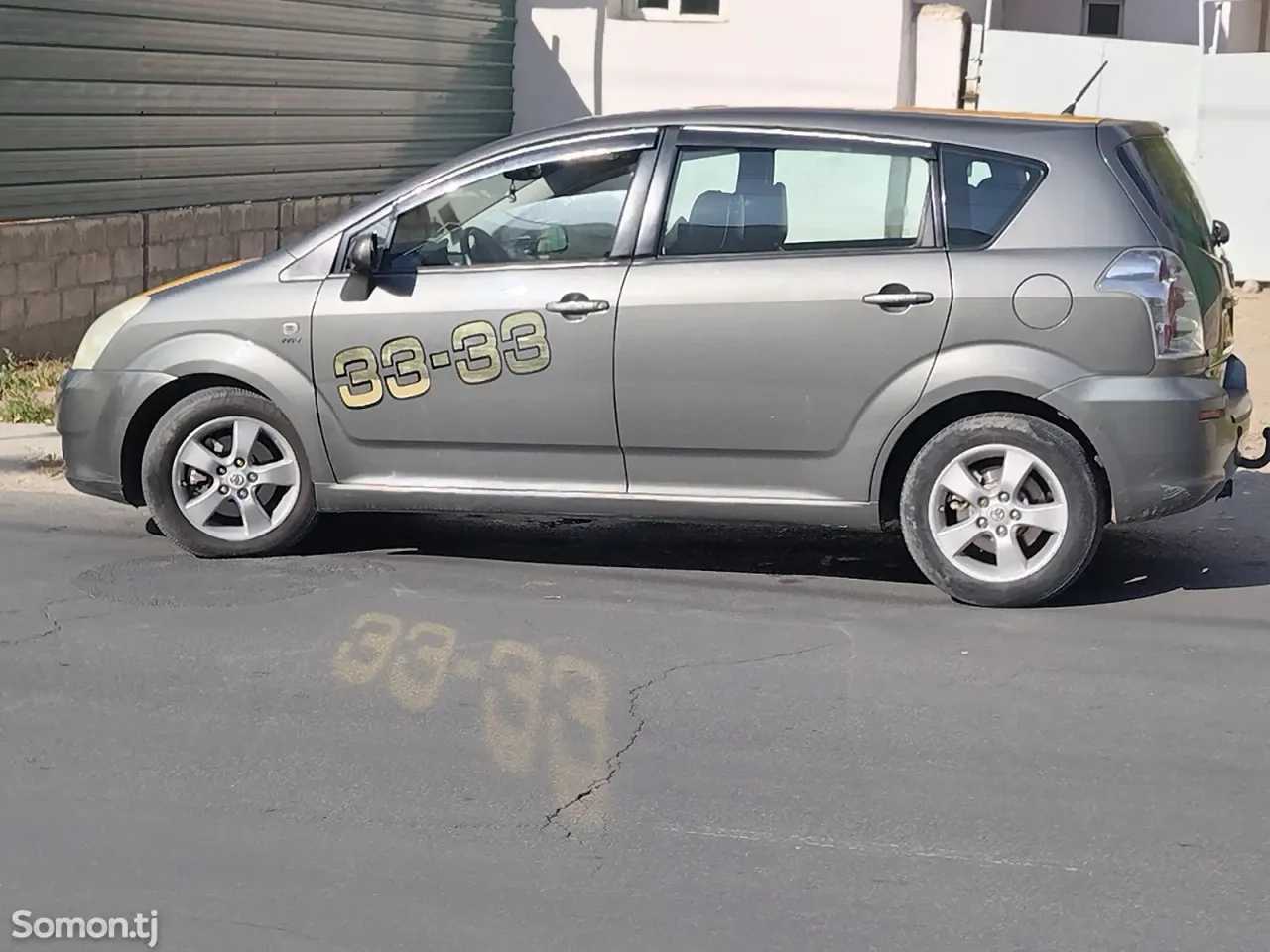 Toyota Corolla Verso 2005 · 1.8 MT