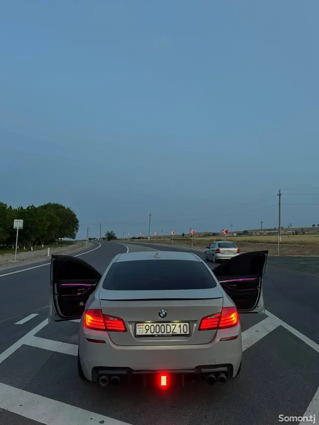 BMW 5 series 2015 · 3.5 AT