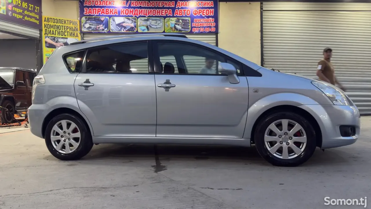 Toyota Verso 2007 · 1.8 MT