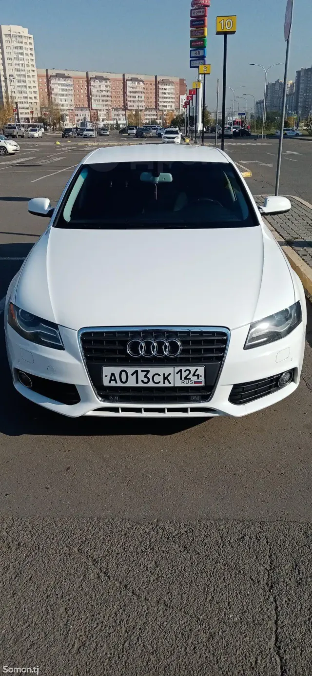 Audi A4 2010 · 1.8 AT