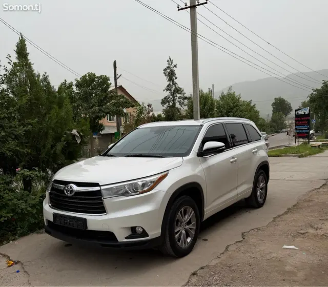 Toyota Highlander 2016 · 3.5 AT