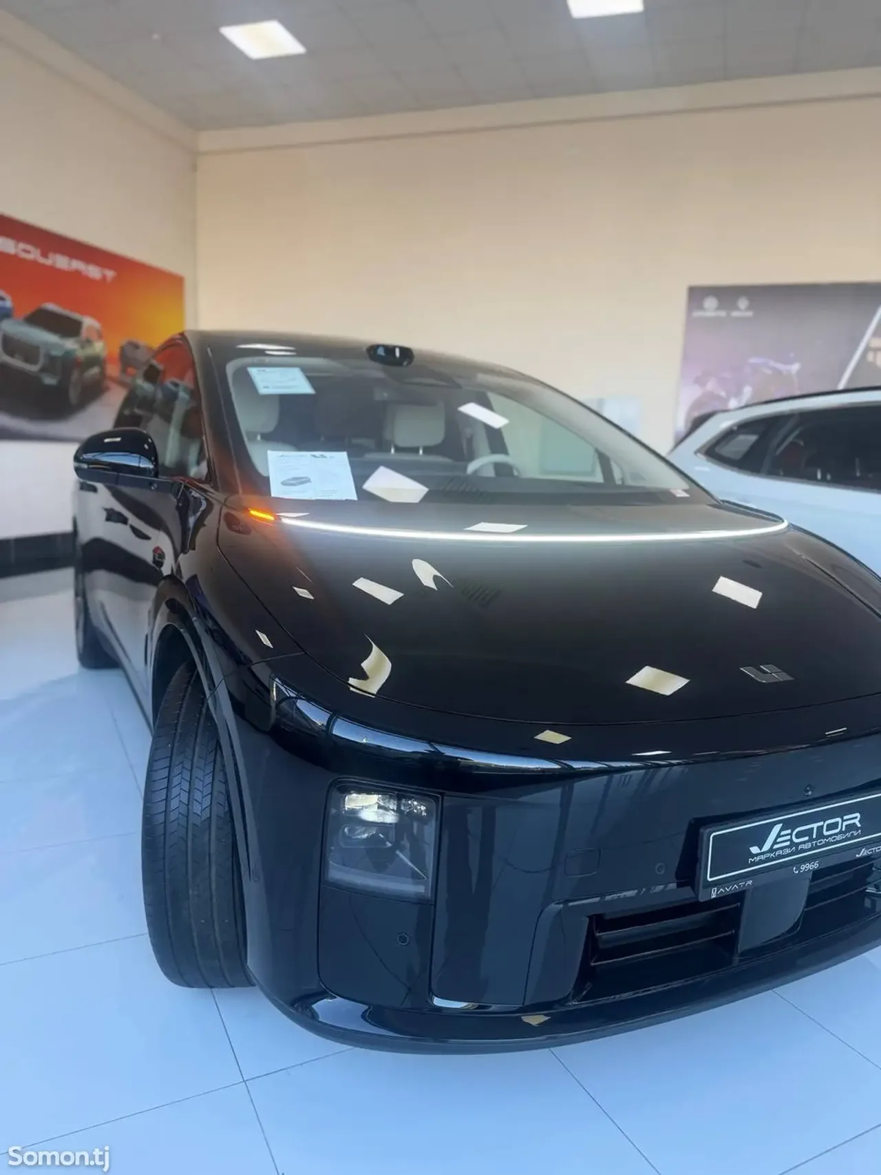 Li Auto (Lixiang) i8 2025 · AT