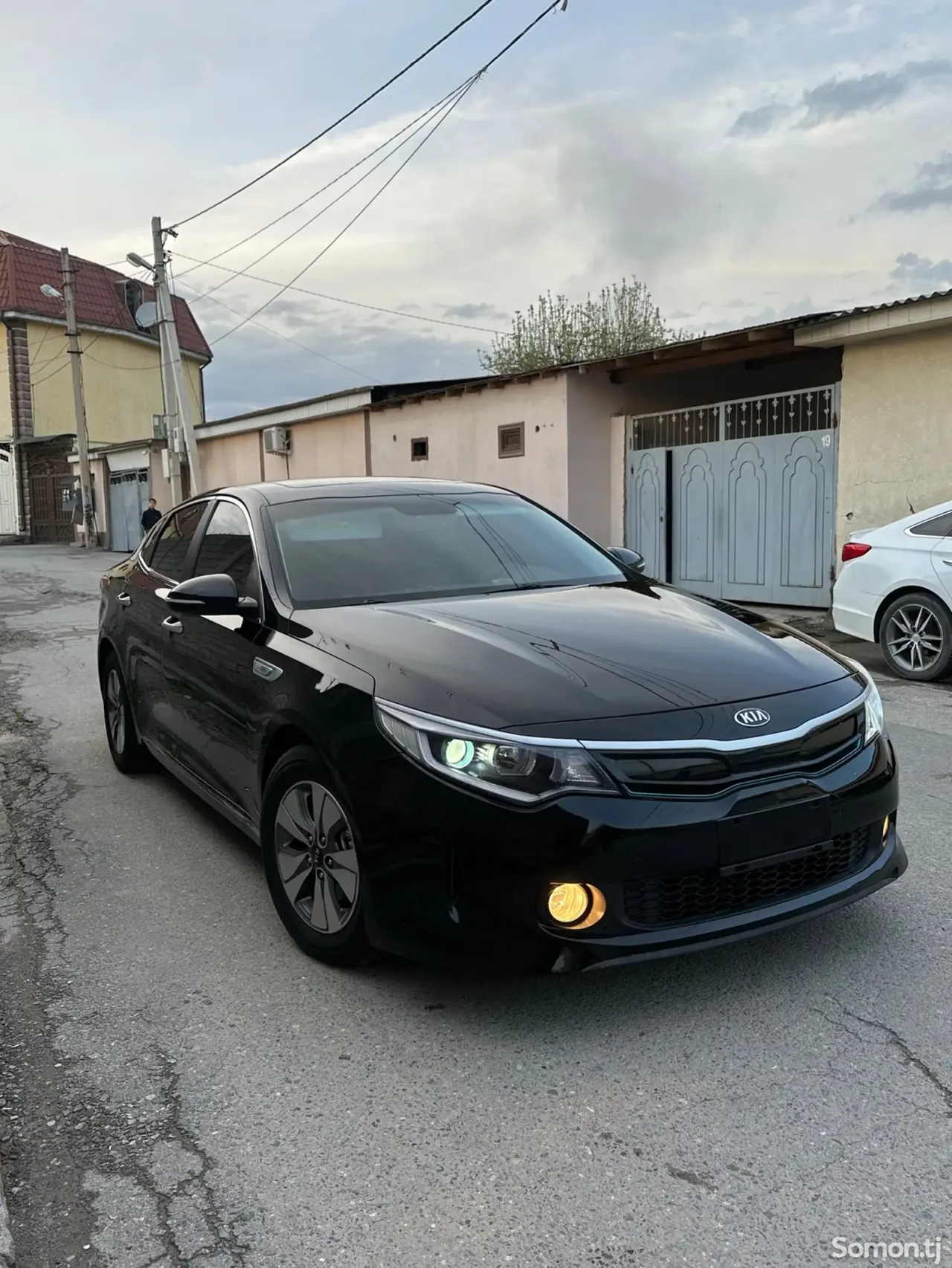 Kia K5 2018 · 2.0 AT