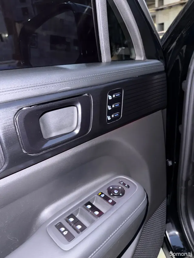 Hyundai Santa Fe 2024 · 2.5 AT