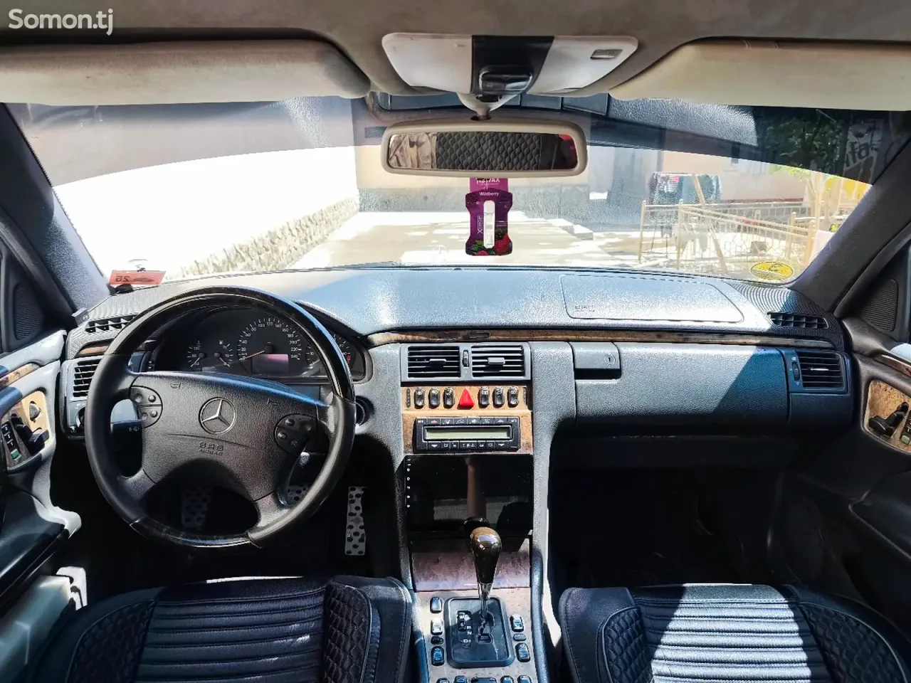 Mercedes-Benz E class 1998 · 2.8 AT