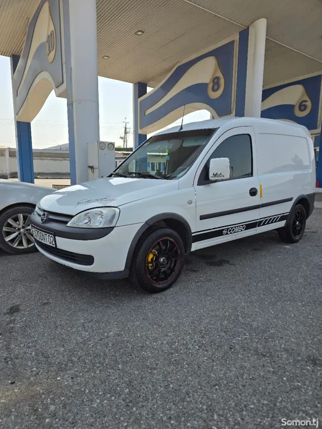Opel Combo 2007 · 1.3 MT