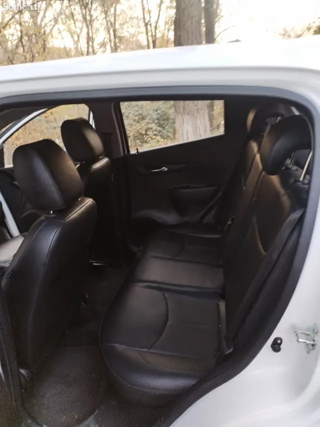 Chevrolet Spark 2015 · 1.3 CVT