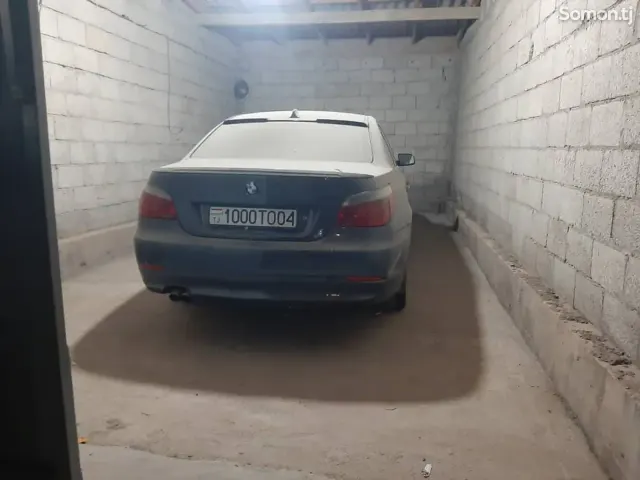 BMW 5 series 2009 · 2.5 AT