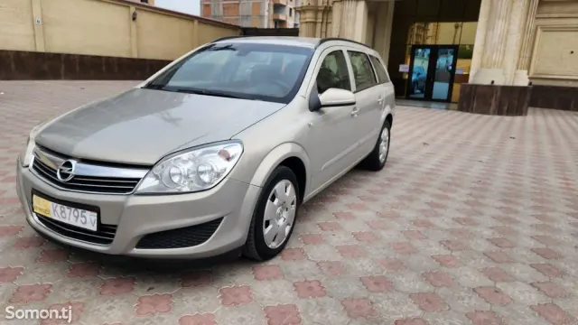 Opel Astra H 2007 · 1.8 MT