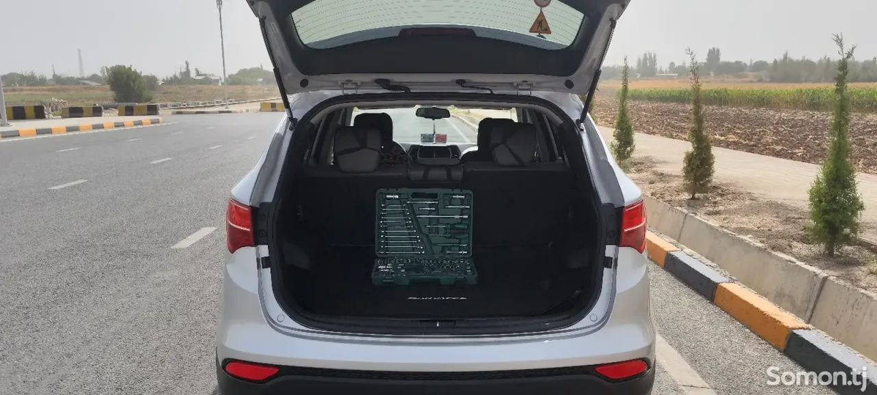Hyundai Santa Fe 2015 · 2.4 AT