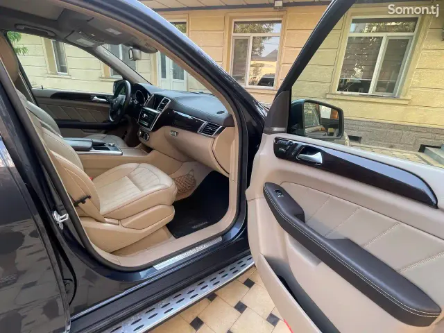 Mercedes-Benz GL class 2015 · 3.0 CVT