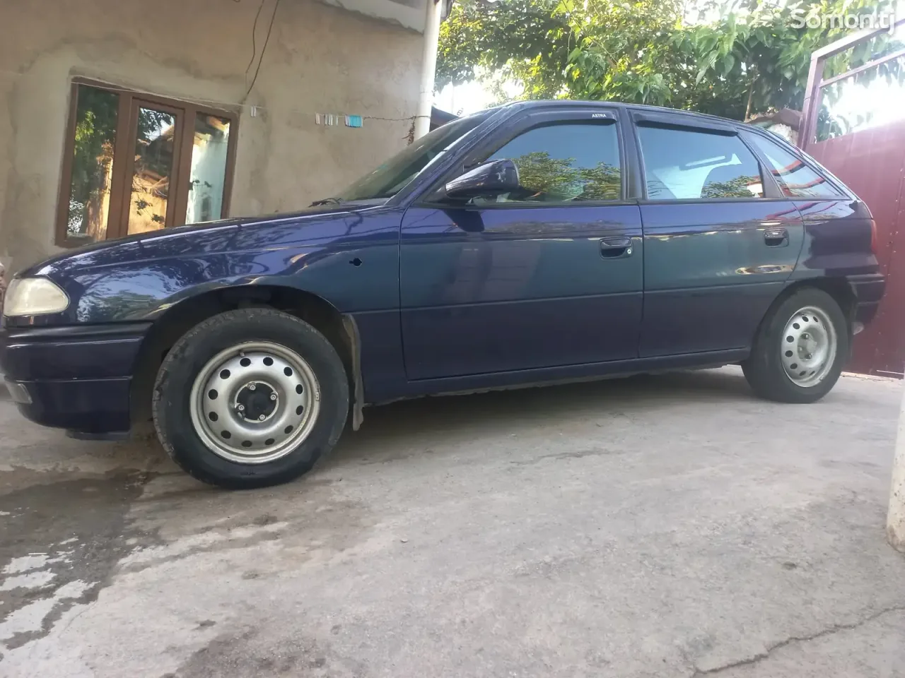 Opel Astra F 1998 · 1.6 MT