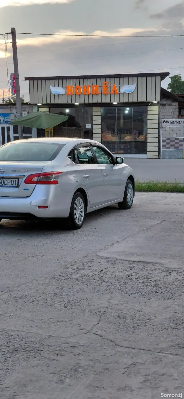 Nissan Sentra 2014 · 1.8 AT