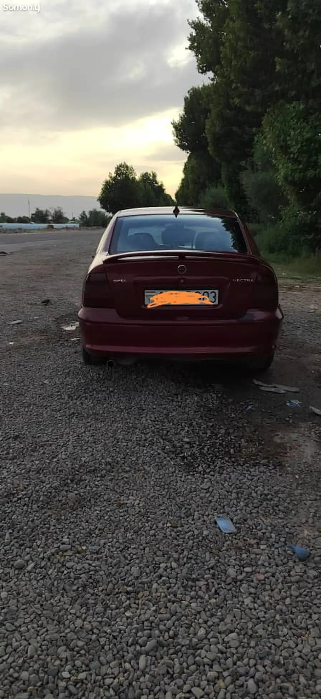 Opel Vectra B 1996 · 1.6 MT