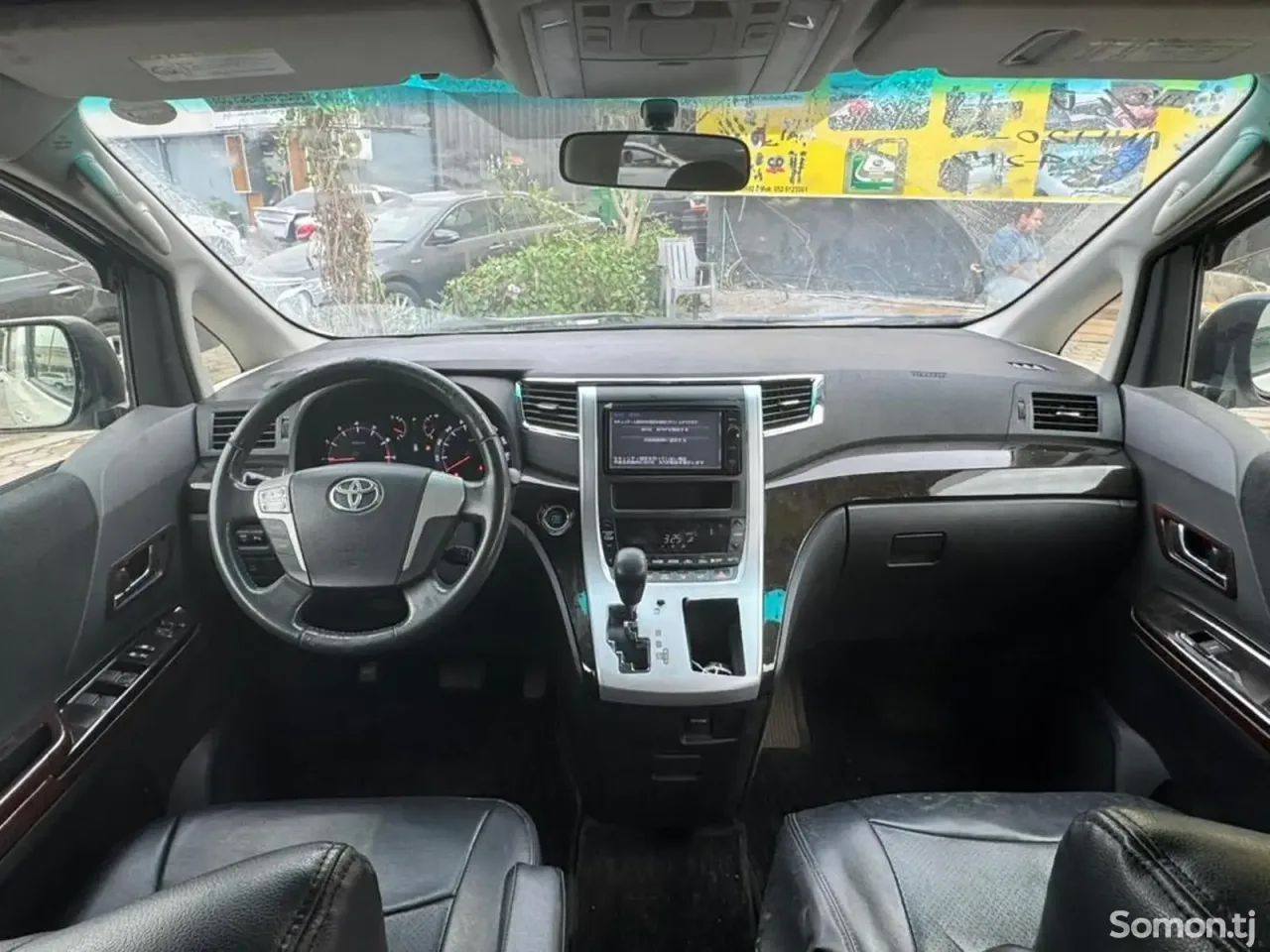 Toyota Vellfire 2014 · 2.4 AT