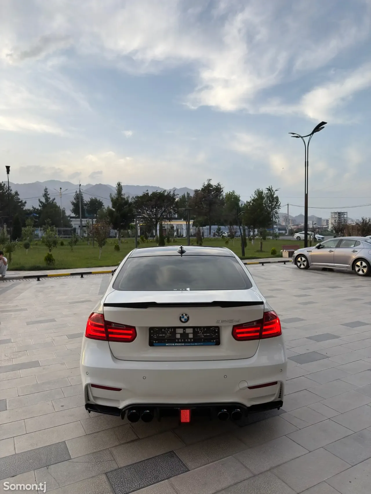 BMW 3 series 2014 · 2.0 AT