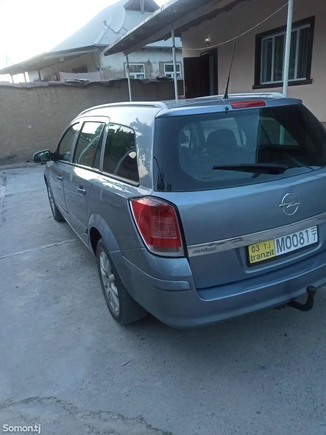 Opel Astra H 2006 · 1.8 MT