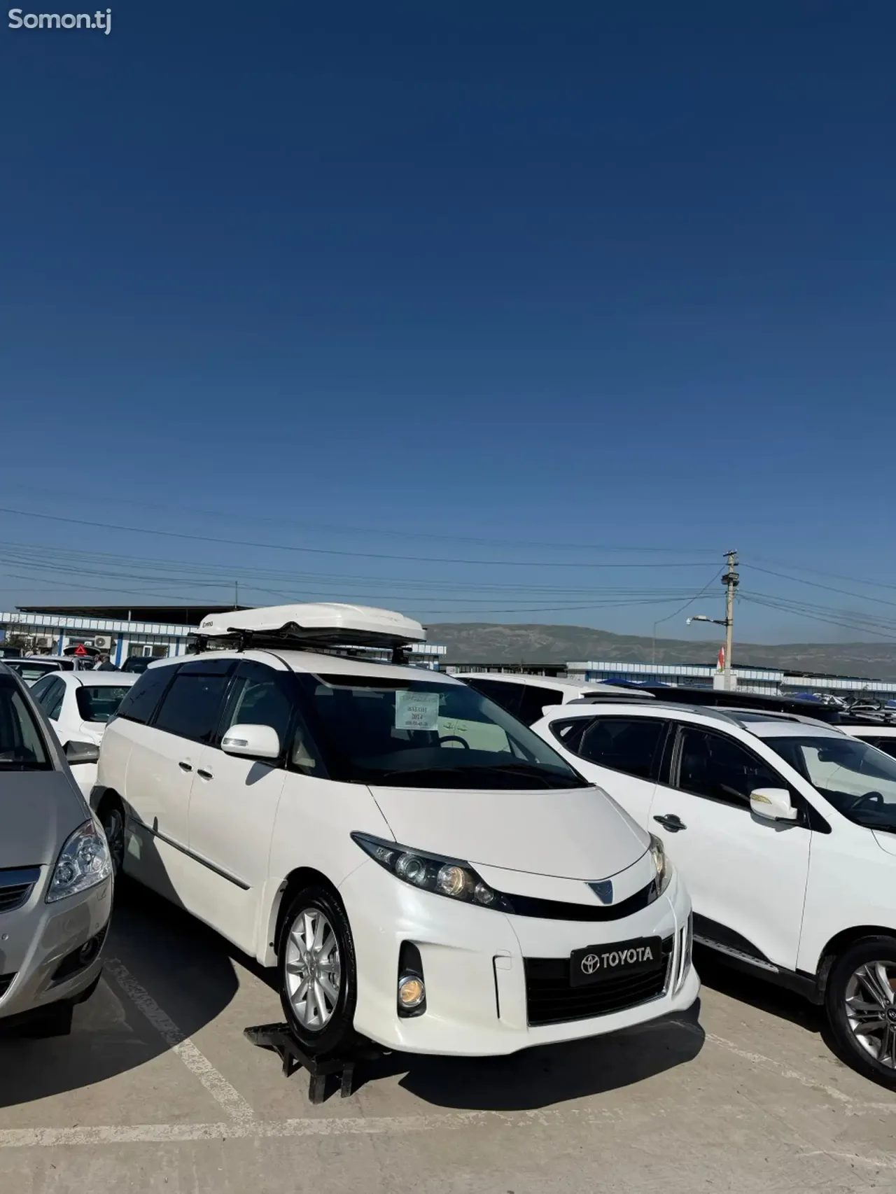Toyota Estima 2014 · 2.4 AT